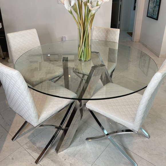 Glass Kitchen table - Picture 6 of 7